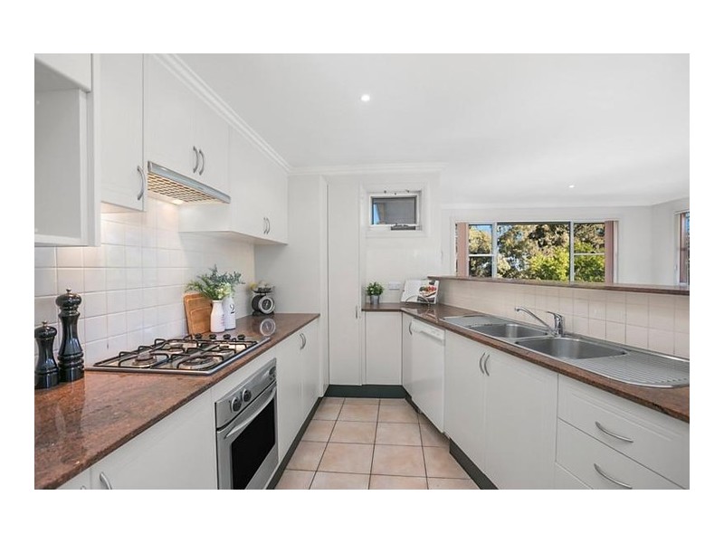 38 Hunterford Crescent, Oatlands NSW 2117