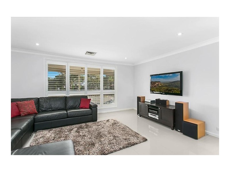 32 Joseph Banks Drive, Kings Langley NSW 2147