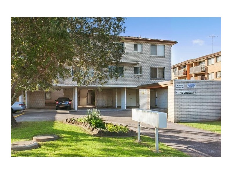 9/4 The Crescent, Penrith NSW 2750