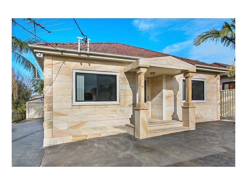 12 Hawksview Street, Guildford NSW 2161