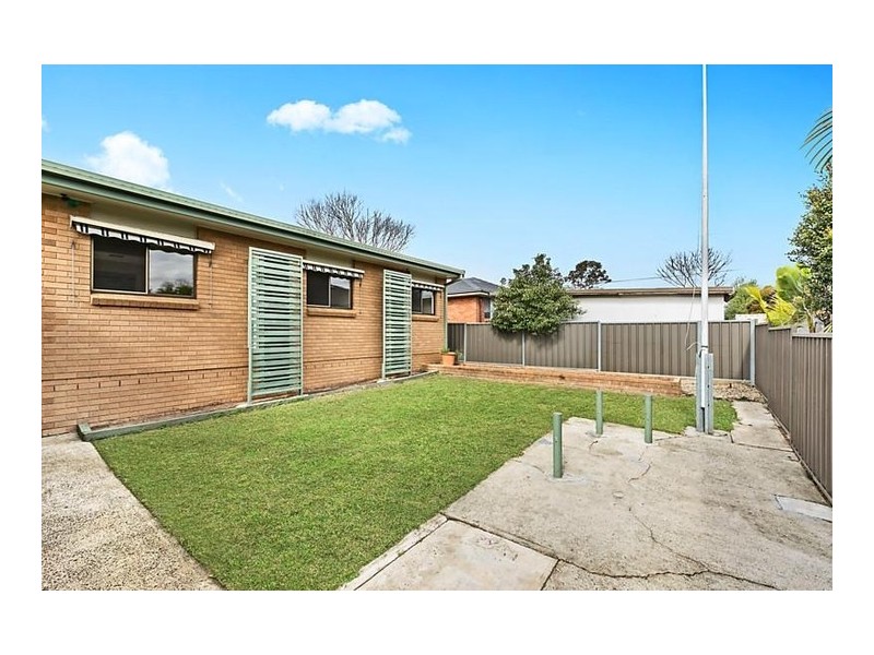 18 Molonglo Road, Seven Hills NSW 2147