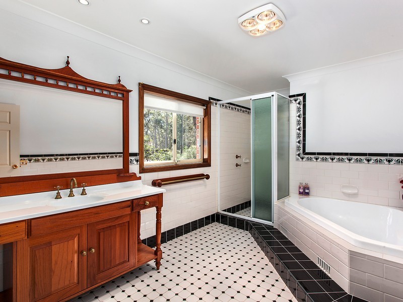 60 Gray Spence Crescent, West Pennant Hills NSW 2125