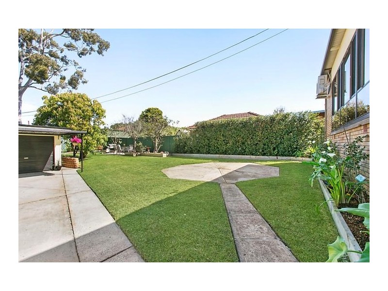 12 Arnett Street, Pendle Hill NSW 2145