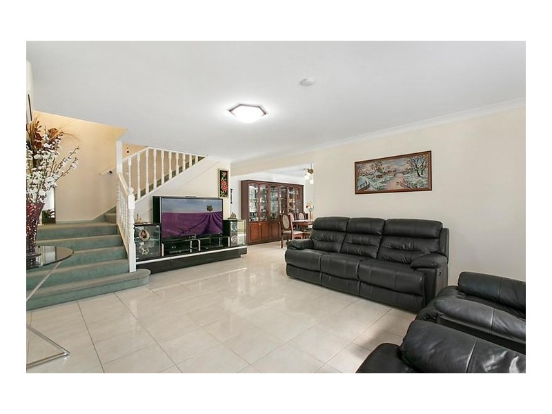 10B Snapper Close, Green Valley NSW 2168