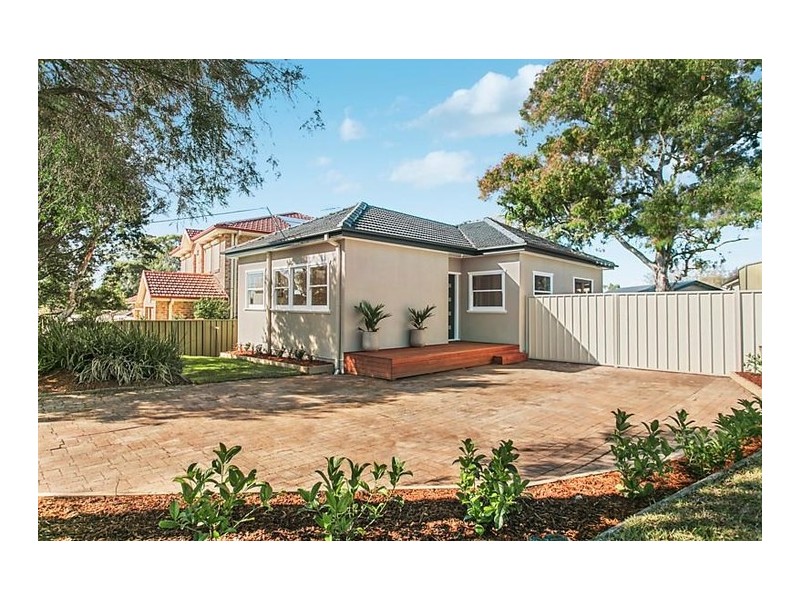 6 Flamingo Place, Pendle Hill NSW 2145