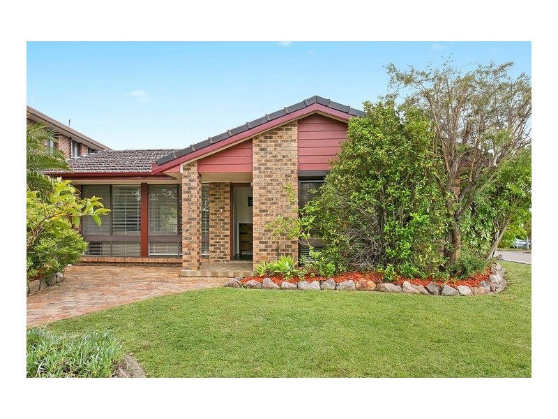 10 Topaz Place, Bossley Park NSW 2176
