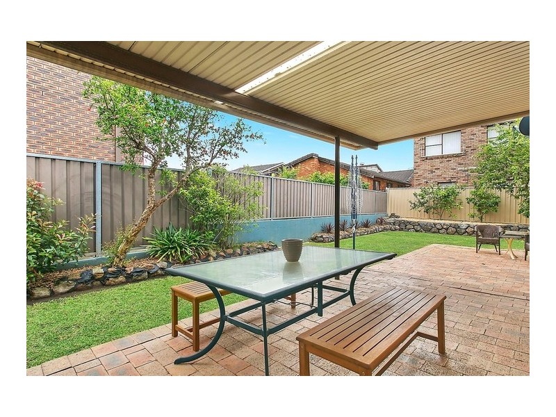 10 Topaz Place, Bossley Park NSW 2176