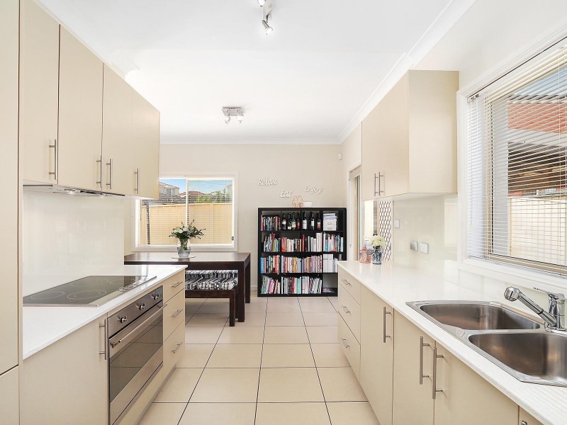 1 Saxon Place, Cecil Hills NSW 2171