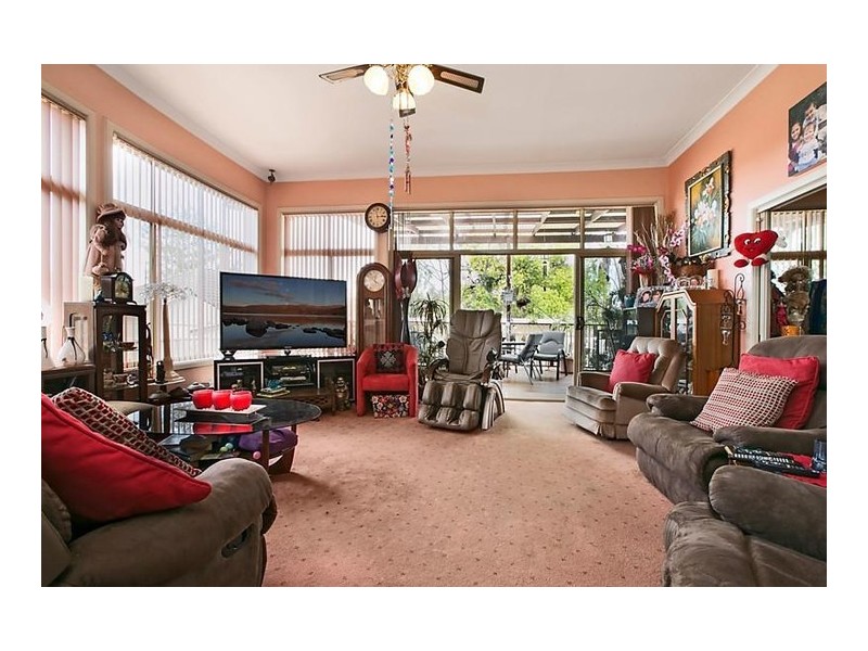 3 Targo Road, Pendle Hill NSW 2145