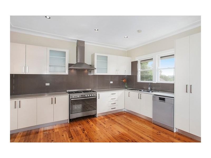 30 Hayes Road, Seven Hills NSW 2147