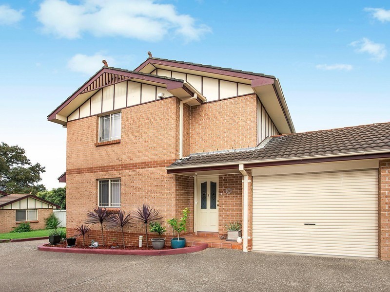 3/27 Eton Street, Smithfield NSW 2164