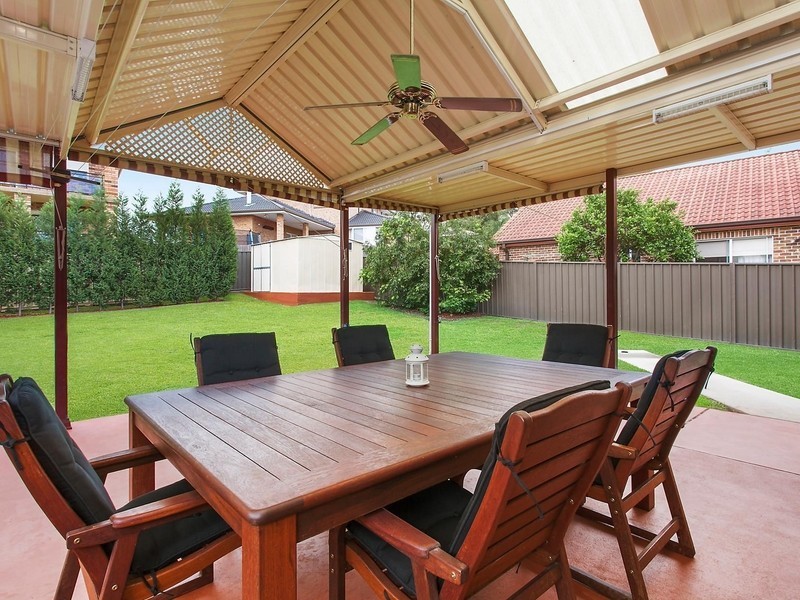 40 Glen Logan Road, Bossley Park NSW 2176