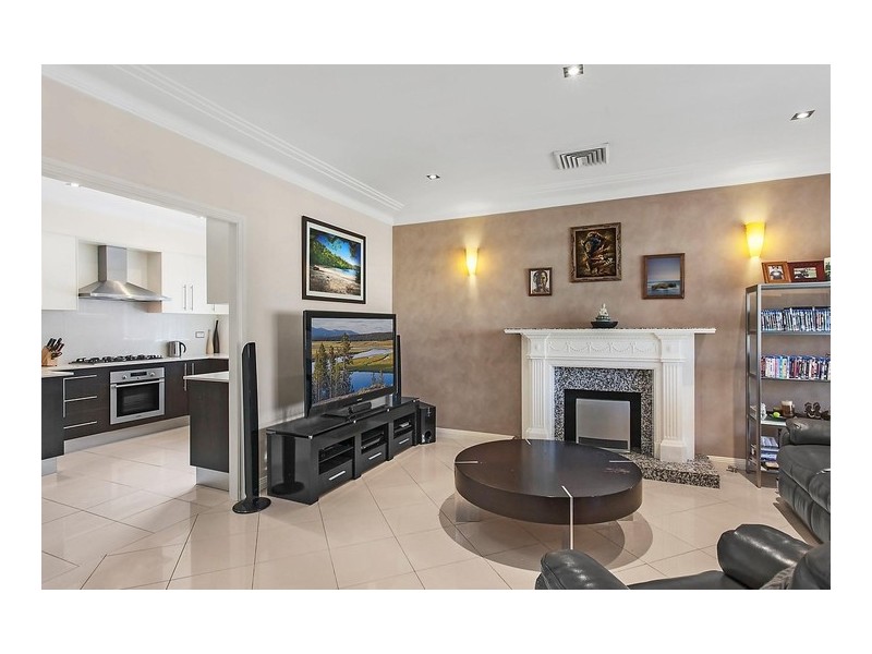 33 Rowley Street, Smithfield NSW 2164