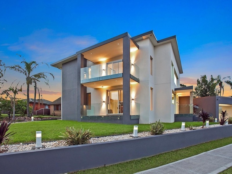 1 Pan Crescent, Greystanes NSW 2145