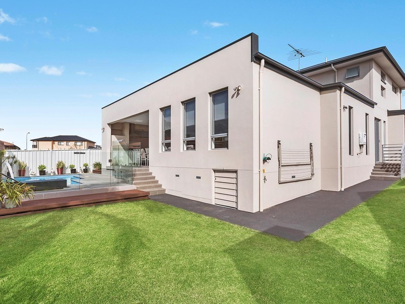 5 Bosnjak Avenue, Edensor Park NSW 2176