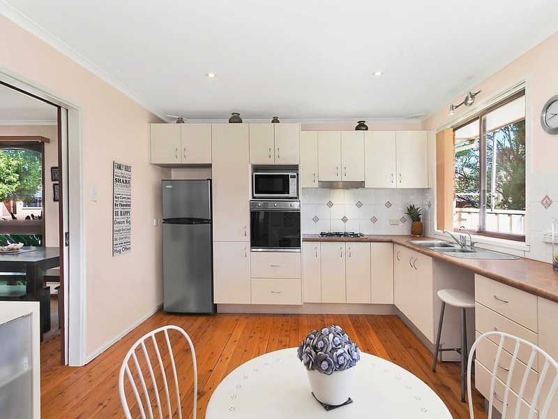 37 Haywood Close, Wetherill Park NSW 2164