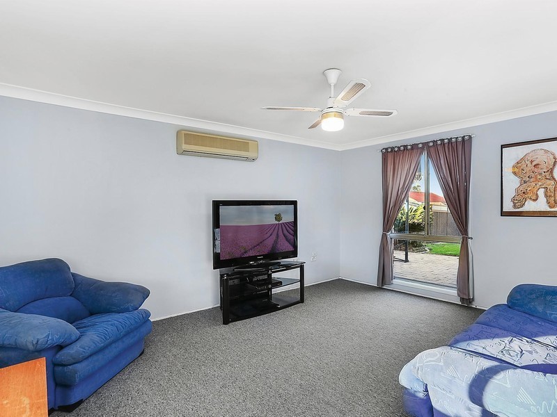 204 Sweethaven Road, Bossley Park NSW 2176