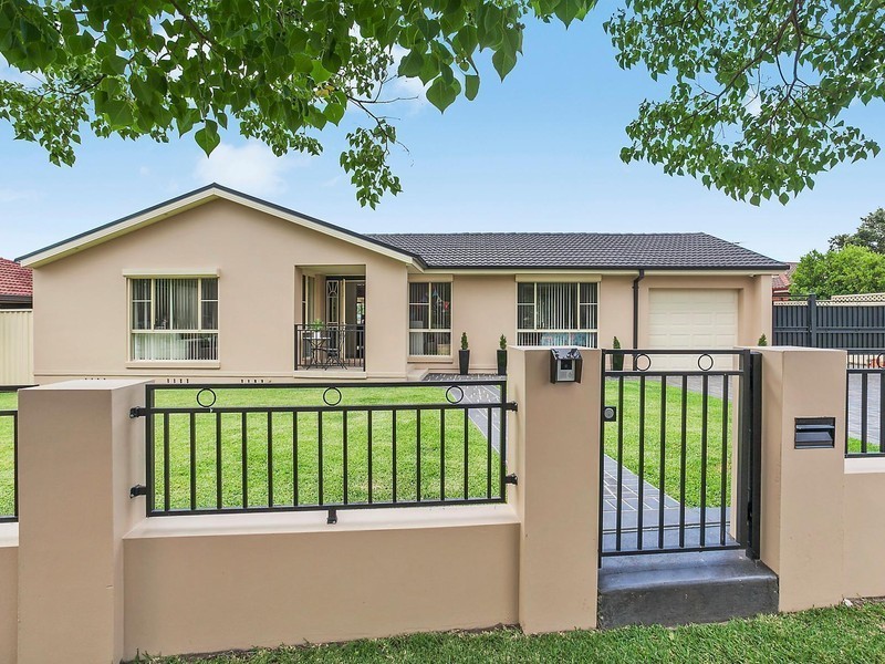 2 Keats Close, Wetherill Park NSW 2164