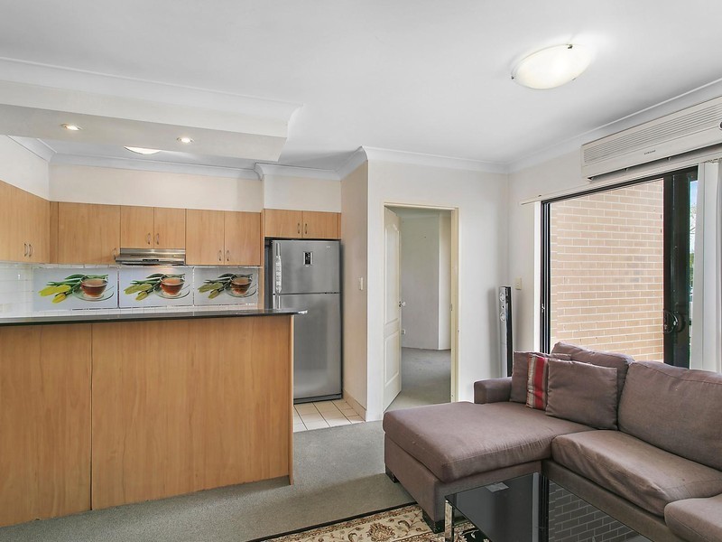 1/20 Clifton Street, Blacktown NSW 2148