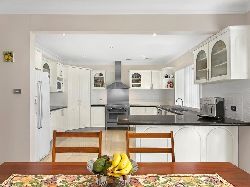 7 Hurkett Place, Bossley Park NSW 2176