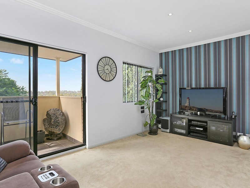 5 Mangalore Drive, Winston Hills NSW 2153