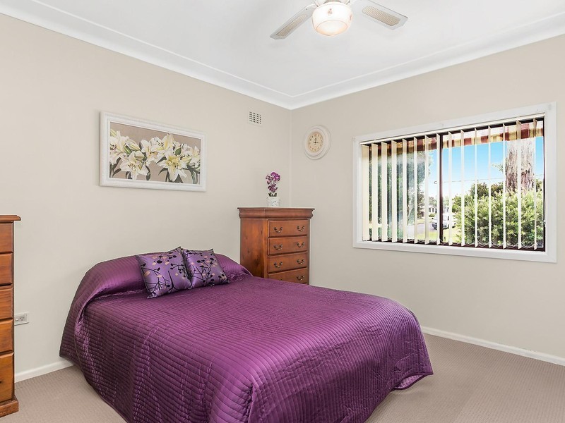12 Iris Street, Guildford NSW 2161