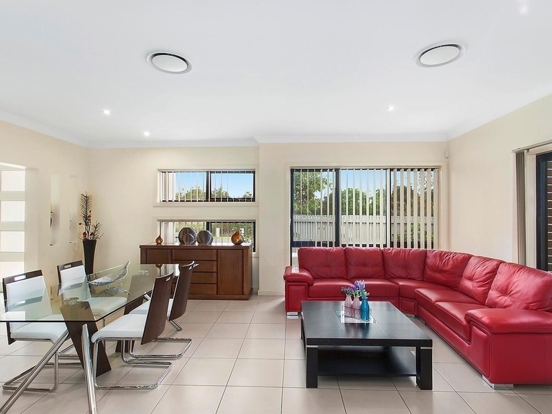 16 Paddle Street, The Ponds NSW 2769