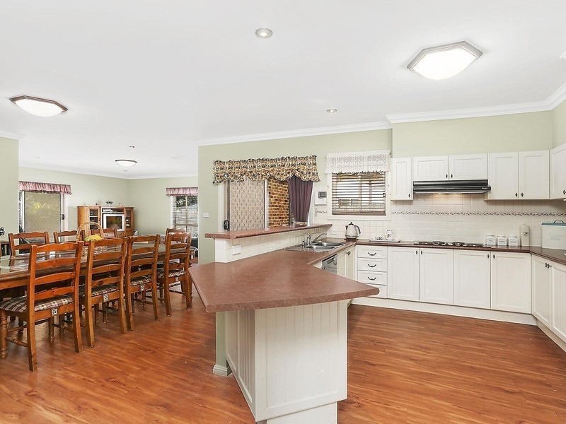 74 Oramzi Road, Girraween NSW 2145