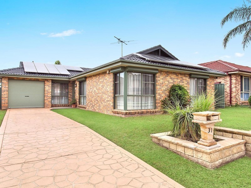 31 Tamworth Crescent, Hoxton Park NSW 2171