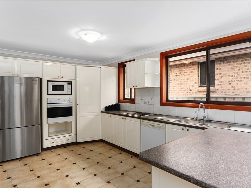13 Leonello Place, Edensor Park NSW 2176