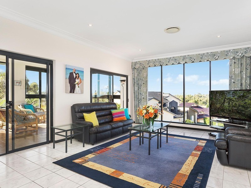 5 Hinder Close, Abbotsbury NSW 2176