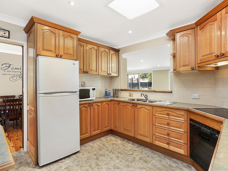 7 Myuna Crescent, Seven Hills NSW 2147