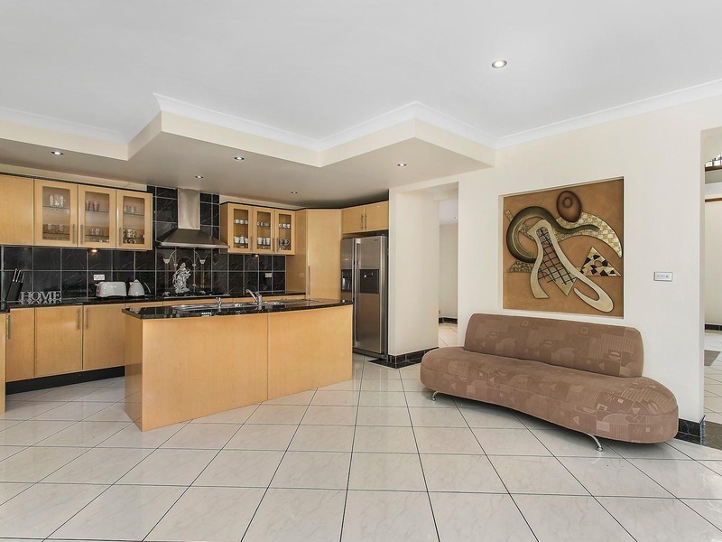 52 Hackett Road, Abbotsbury NSW 2176