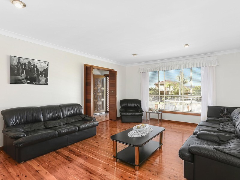 137 Humphries Road, St Johns Park NSW 2176