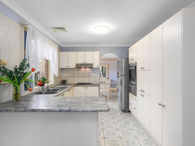 1 Kioloa Way, Merrylands West NSW 2160