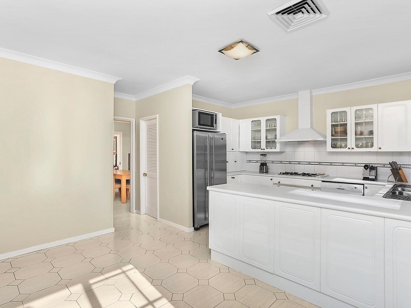 12 William Place, North Rocks NSW 2151