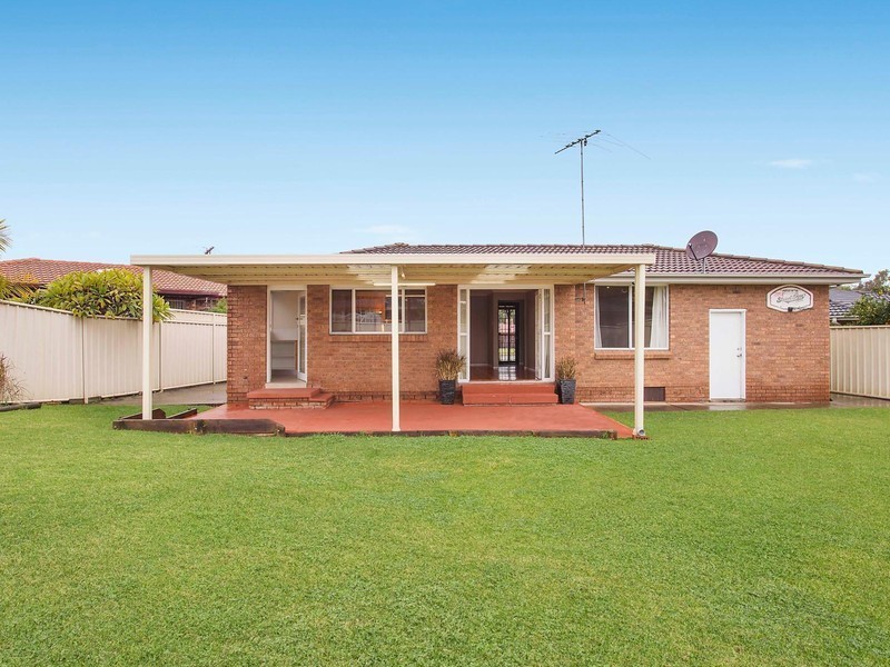 4 Mohave Place, Bossley Park NSW 2176