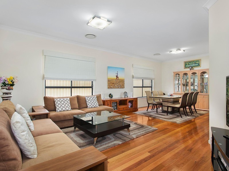 6 Wright Street, Fairfield West NSW 2165