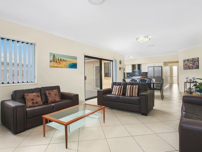 6 Wright Street, Fairfield West NSW 2165