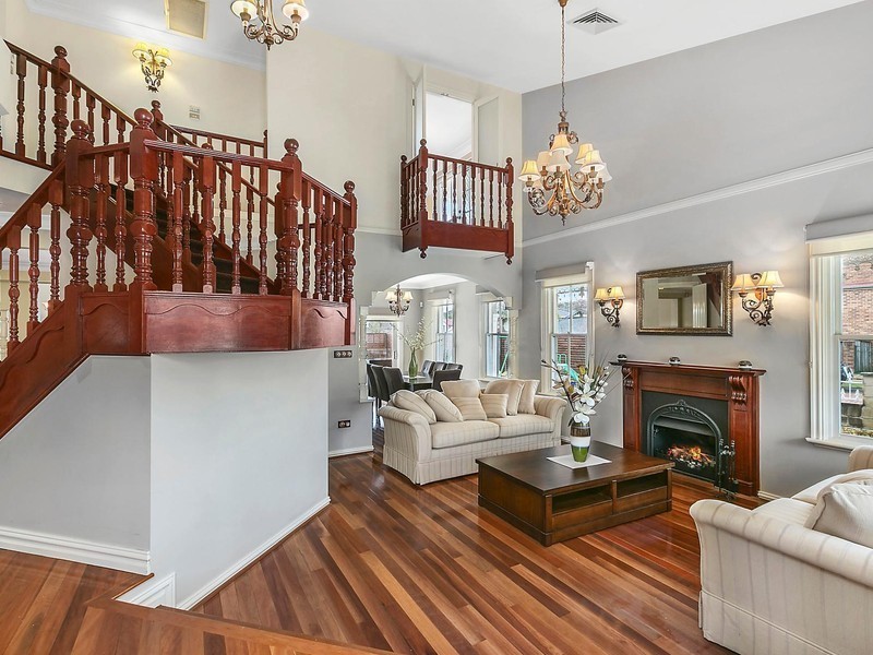 72 Edinburgh Circuit, Cecil Hills NSW 2171