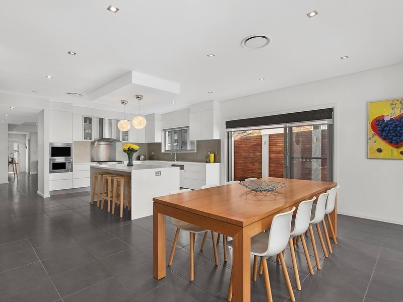 14 Mataro Close, Edensor Park NSW 2176