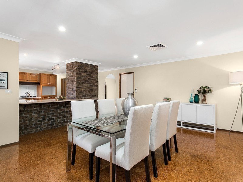 6 Bellette Close, Abbotsbury NSW 2176