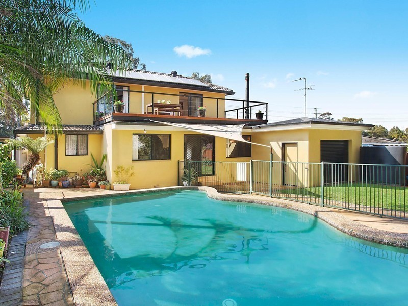 11 Gardenia Parade, Greystanes NSW 2145