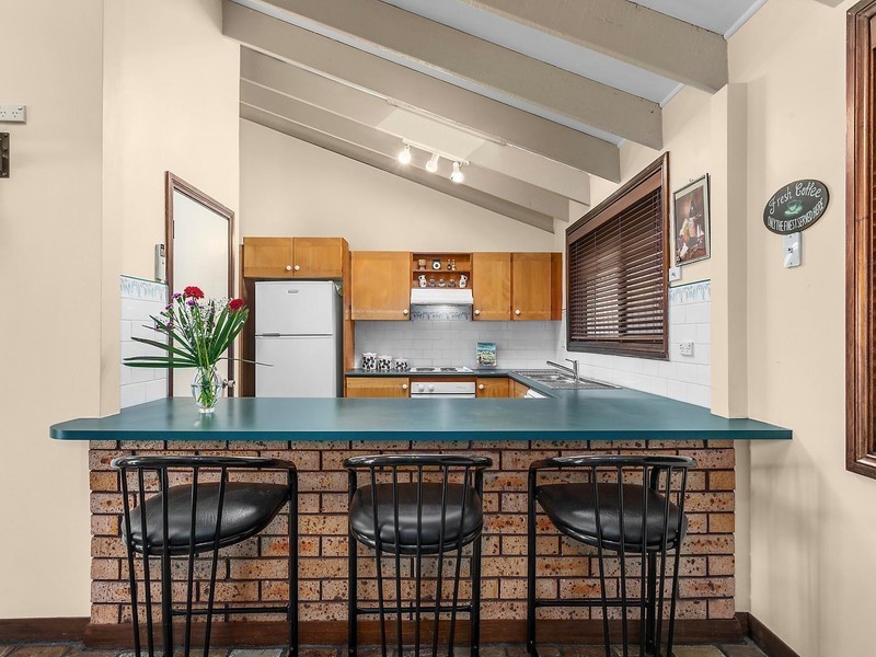 4 Glen Osmond Crescent, Bossley Park NSW 2176