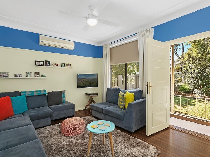 8 Pineleigh Road, Lalor Park NSW 2147