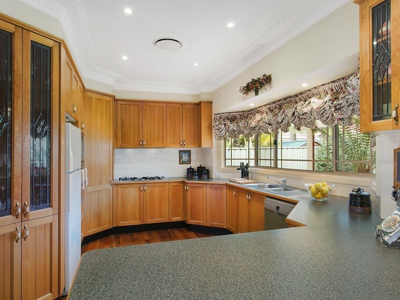 15 Helena Road, Cecil Hills NSW 2171