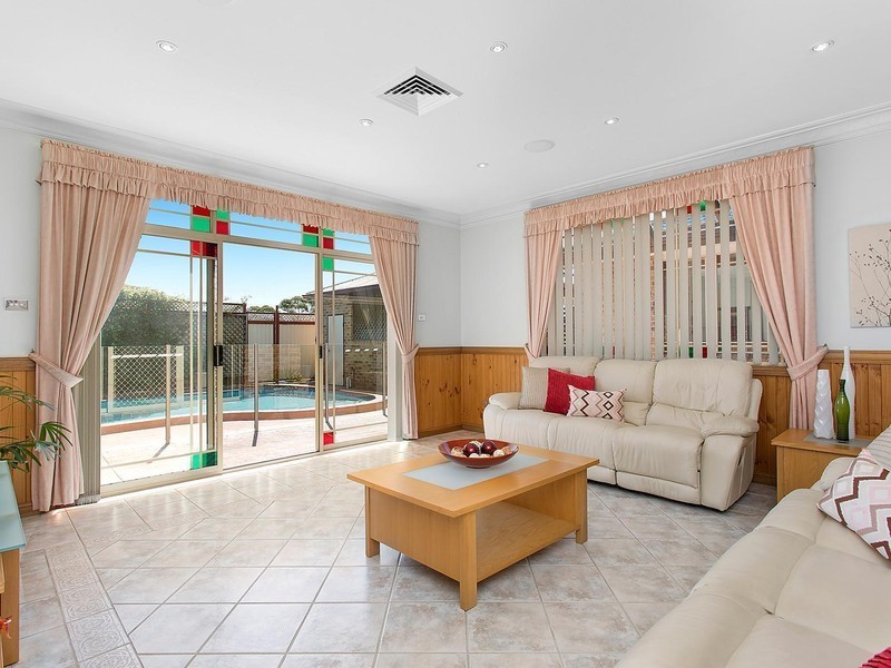 39 Gozo Road, Greystanes NSW 2145