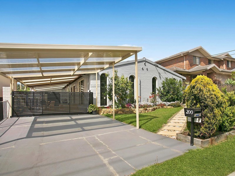 200 Cornelia Road, Toongabbie NSW 2146