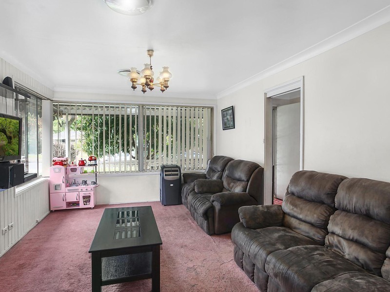 4 Irwin Place, Wentworthville NSW 2145