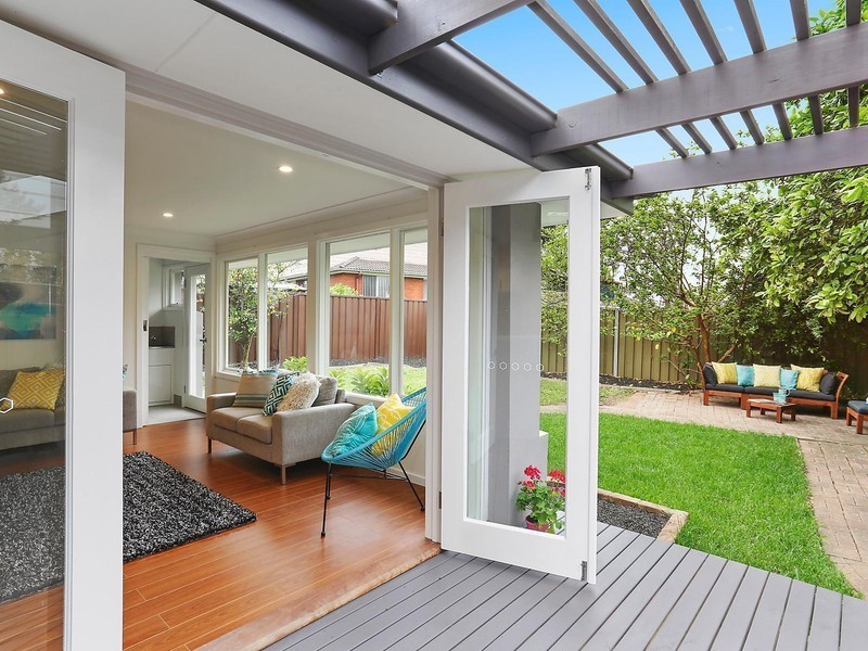 6 Lawrence Street, Seven Hills NSW 2147